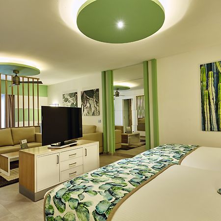 Hotel Riu Tequila à Playa del Carmen Extérieur photo