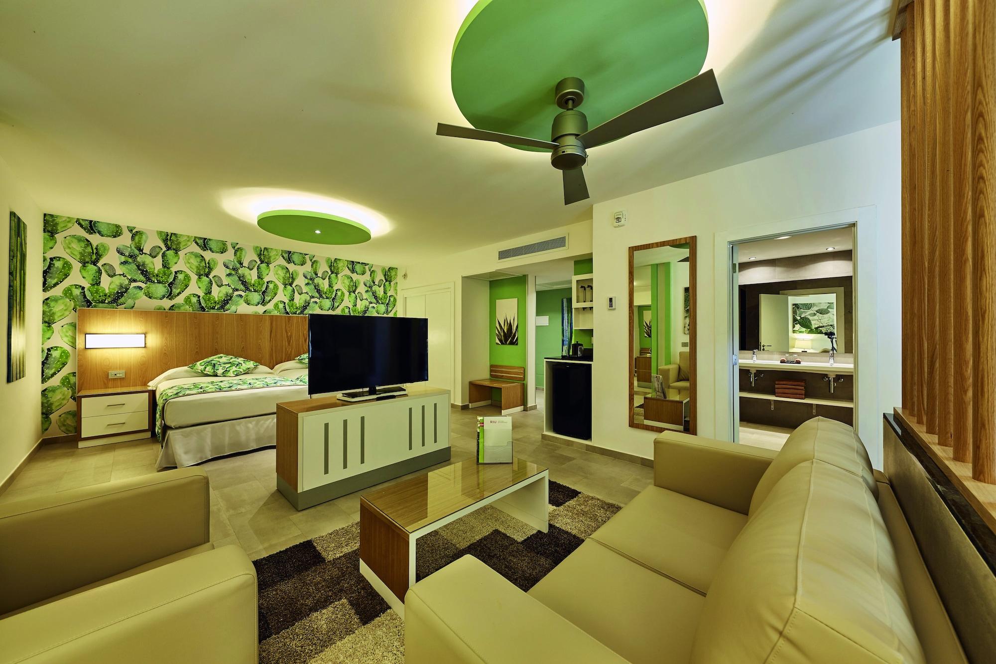 Hotel Riu Tequila à Playa del Carmen Extérieur photo