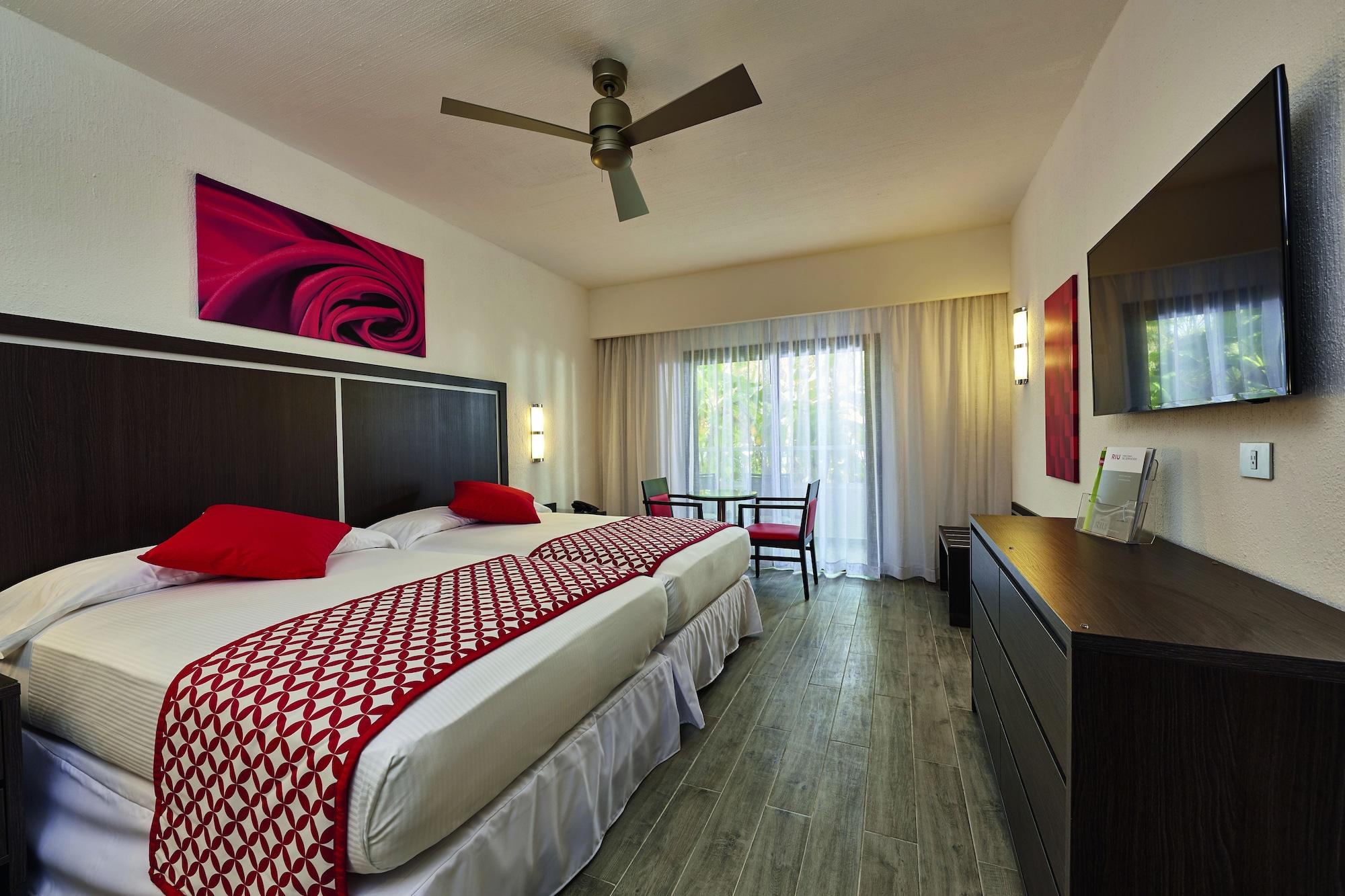 Hotel Riu Tequila à Playa del Carmen Extérieur photo