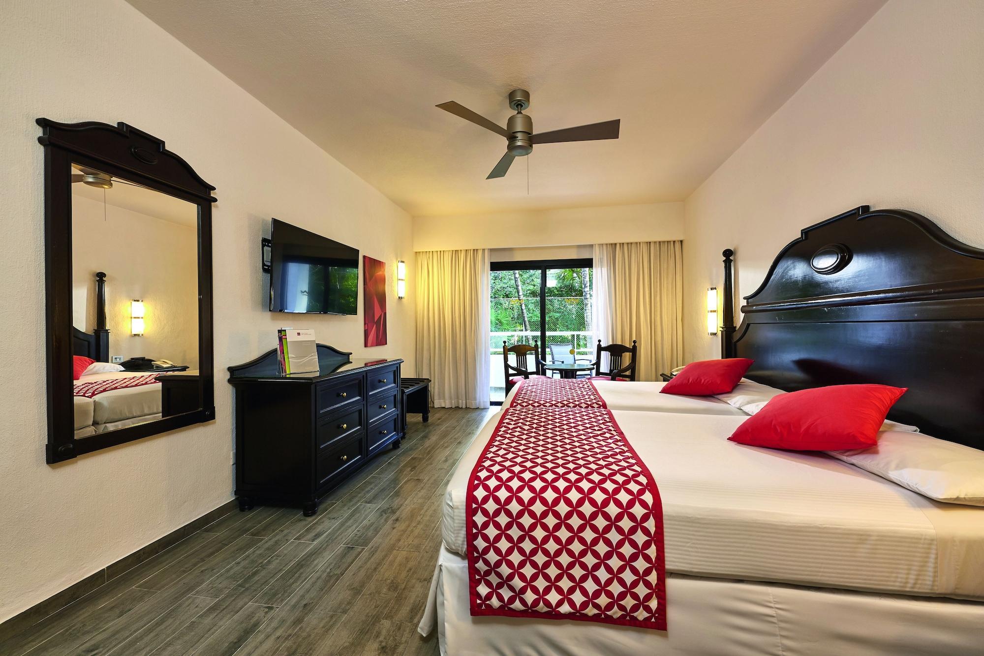 Hotel Riu Tequila à Playa del Carmen Extérieur photo